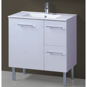 http://saveonbathroom.com.au/5341-thickbox/modena-600-soild-door-md600w.jpg